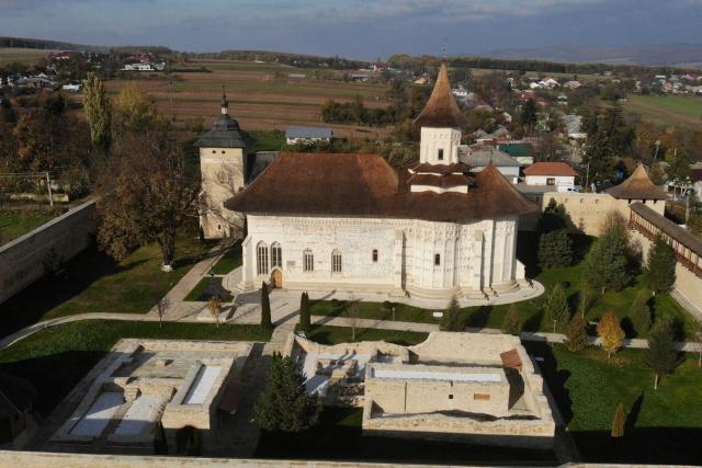 Conferință dedicată finalizării proiectului de restaurare al Mănăstirii Probota