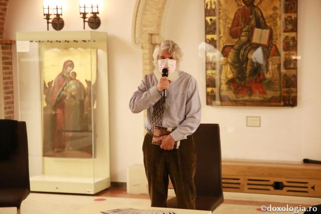O nouă expoziție la Muzeul Mitropolitan din Iași: „55 de ani de la trecerea la cele veşnice a preotului profesor Gheorghe Cotenescu”