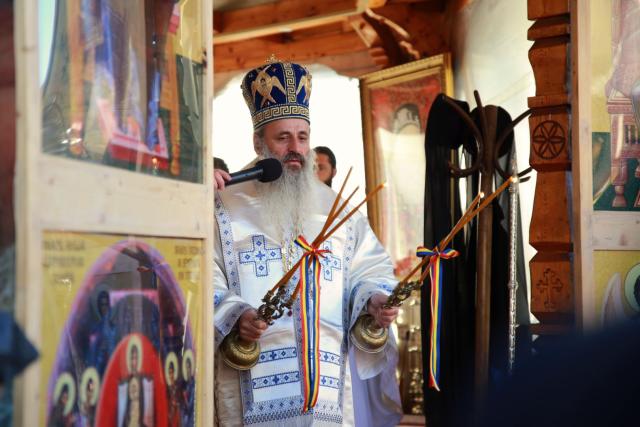 Zi de hram la Mănăstirea Petru Vodă din județul Neamț: „Nu vă amăgiți: Dumnezeu nu Se lasă batjocorit”