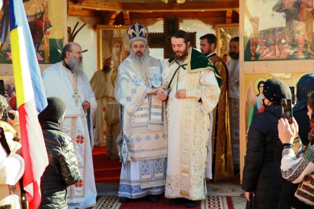 Zi de hram la Mănăstirea Petru Vodă din județul Neamț: „Nu vă amăgiți: Dumnezeu nu Se lasă batjocorit”