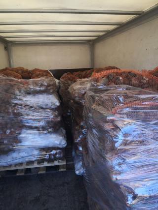 20 de tone de cartofi dăruite spitalelor din Arhiepiscopia Sucevei și Rădăuților