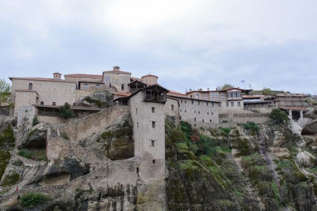 (Video) Marele Meteor – mănăstirea cârmuitoare a complexului monahal de la Meteora