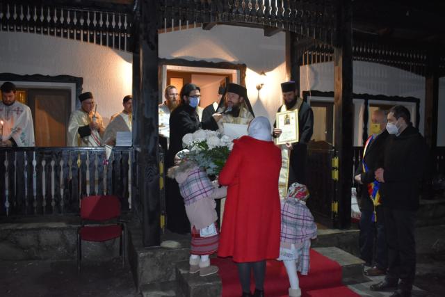 Sfințire de casă parohială la Crasnaleuca. PS Părinte Damaschin Dorneanul a săvârșit slujba