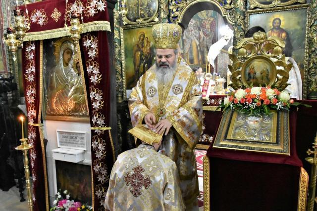 PS Ignatie: „Să nu zăbovim numai asupra formei exterioare a credinței. Să mergem întotdeauna înspre ceea ce ține de profunzimea și autenticitatea ei. Formalismul ucide dragostea și delicatețea pe care ar trebui să le avem față de cei din jur”