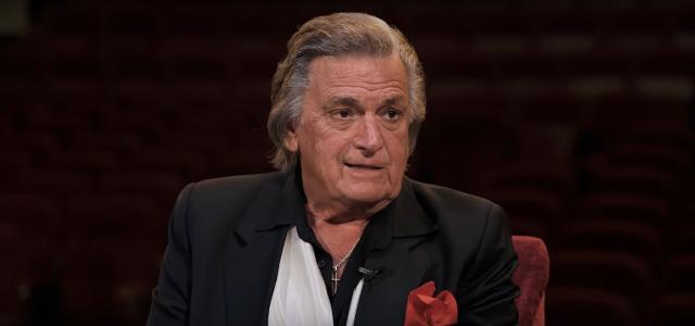 (Video) Florin Piersic, amintiri despre Crăciunul copilăriei – în curând, pe DOXOLOGIA.ro
