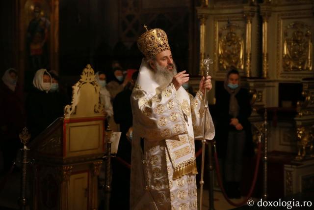 IPS Mitropolit Teofan: „Întreaga viață a omului se cuvine a fi un ajun de Crăciun”