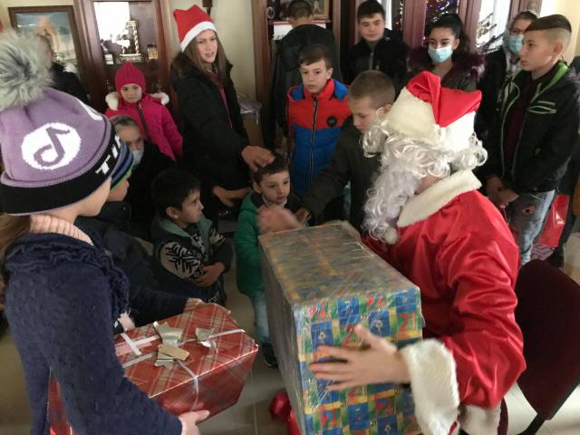 Comunitățile ortodoxe din Osnabrück (Germania) și Chilișoaia – Iași, unite prin bucuria de a dărui a voluntarilor normaliști