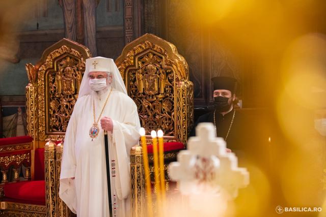 De ziua numelui, Patriarhul își îndreaptă gândurile către refugiați și exilați