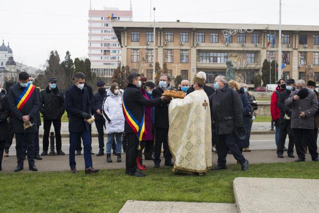 IPS Mitropolit Teofan: „E necesară încercarea noastră de a înțelege dorul și așteptarea celor care s-au jertfit în Decembrie 1989”