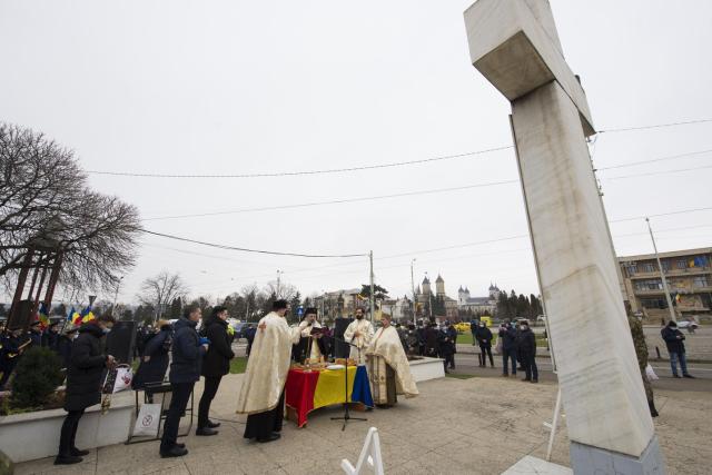 IPS Mitropolit Teofan: „E necesară încercarea noastră de a înțelege dorul și așteptarea celor care s-au jertfit în Decembrie 1989”