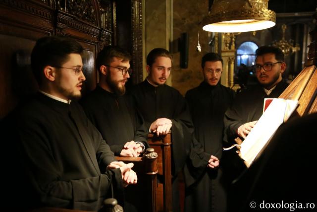 Slujba de binecuvântare a Noului An la Catedrala Mitropolitană. IPS Teofan: „Nădăjduim că vom fi mai aproape de Domnul”