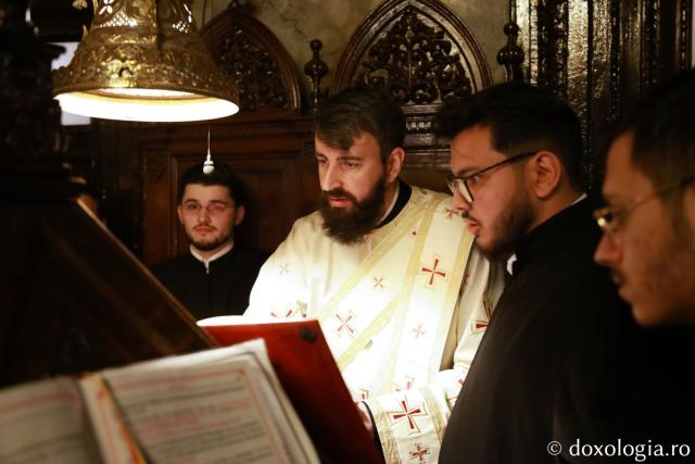 Slujba de binecuvântare a Noului An la Catedrala Mitropolitană. IPS Teofan: „Nădăjduim că vom fi mai aproape de Domnul”