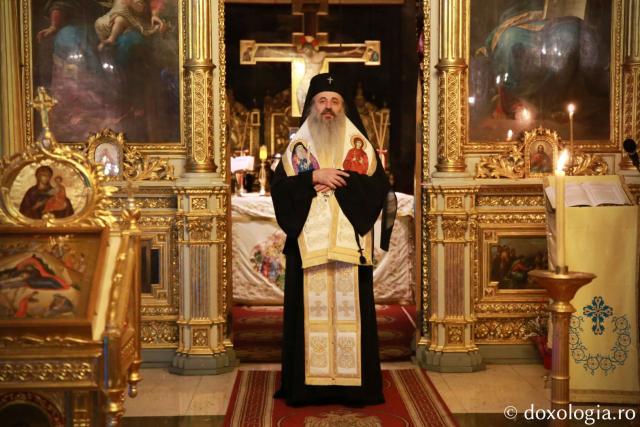 Slujba de binecuvântare a Noului An la Catedrala Mitropolitană. IPS Teofan: „Nădăjduim că vom fi mai aproape de Domnul”