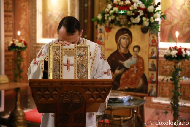 Mănăstirea închinată Sfinților Trei Ierarhi și-a celebrat astăzi hramul