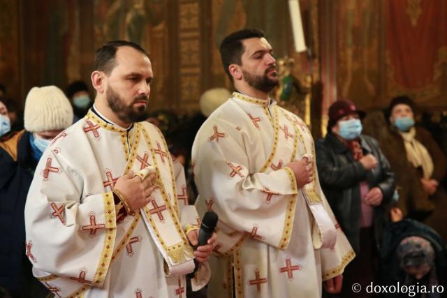 Mănăstirea închinată Sfinților Trei Ierarhi și-a celebrat astăzi hramul