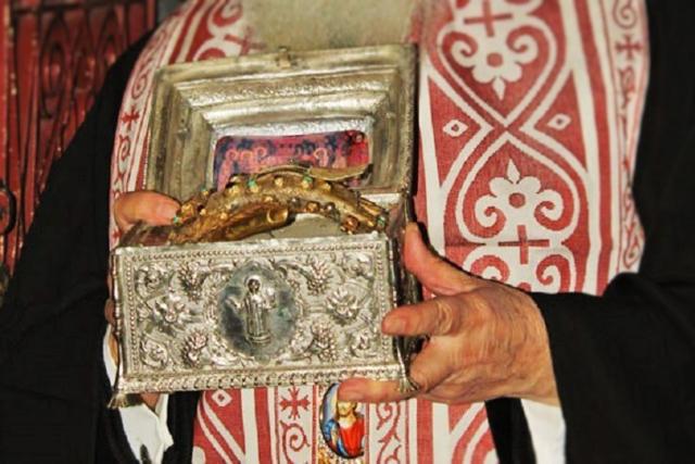 Mâna stângă a Sfântului Ioan Gură de Aur