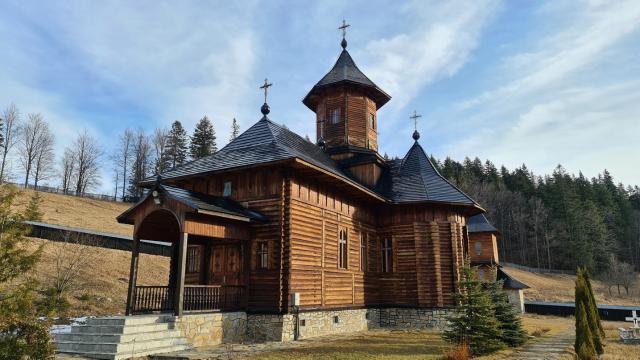 PS Părinte Damaschin, la mănăstirea cu rânduială athonită „Sfântul Daniil Sihastrul”: „Mântuirea nu se obține ușor”