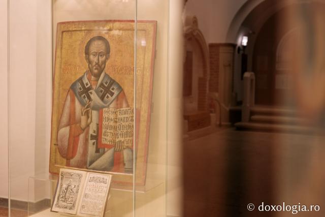 Icoana Sfântului Ioan Gură de Aur de la Biserica „Sfântul Sava” din Iași