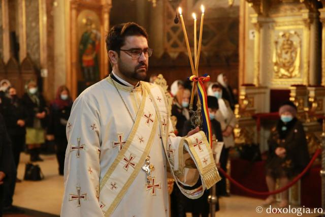 Părintele Mitropolit Teofan a slujit la Iași prima Sfântă Liturghie din noul an