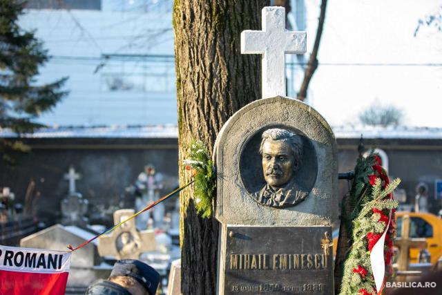 Poetul naţional Mihai Eminescu a fost comemorat la locul său de odihnă