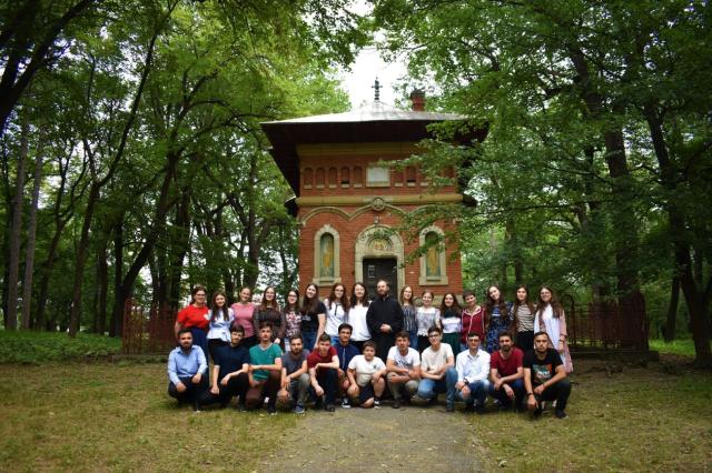 Moment aniversar pentru Biserica „Sfinților Trei Ierarhi” de la Colegiul Pedagogic „Vasile Lupu” din Iași