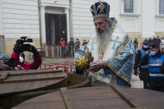 IPS Mitropolit Teofan, la slujba Bobotezei: „Se cuvine a nu ceda, a nu abandona lupta, a nu ne pierde curajul, și, Doamne ferește, a nu deznădăjdui”