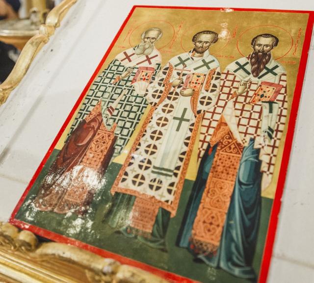 „Treimea de arhierei”, cinstită la Facultatea de Teologie din Iași prin Liturghie arhierească