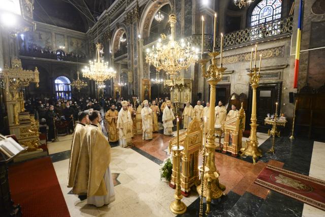 Sărbătoare la Iași: „Sfântul Iosif cel Milostiv este darul Basarabiei pentru România reîntregită”