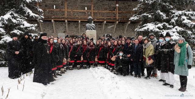 Poetul Mihai Eminescu a fost comemorat la Mănăstirea Putna