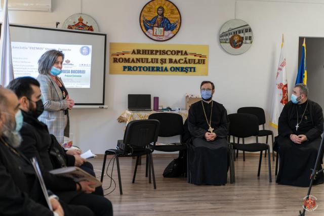 Întrunirea reprezentanților instituțiilor sociale din Arhiepiscopia Romanului și Bacăului