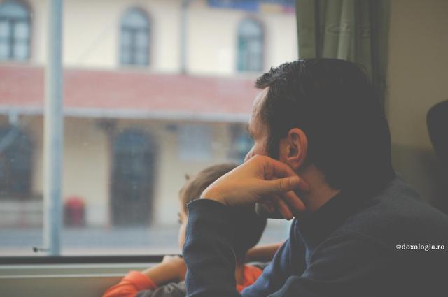 (Video) „Să ai curajul de a privi ca un om care iubește lumea” – Pr. Constantin Necula