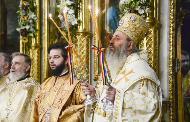 Hramul istoric al Catedralei mitropolitane din Iași, sărbătorit în prezența a șapte arhierei