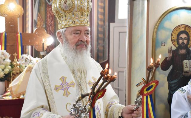 (Video) Mitropolitul Andrei: „Mândrie și smerenie” – Predică la Duminica a 33-a după Rusalii