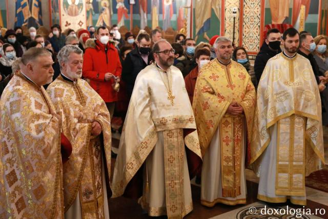 Părintele Constantin Necula, la Iași: „Biserica este parte integrantă a efortului bucuriei în știință și în cunoaștere”