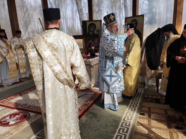 IPS Mitropolit Teofan, la hramul Mănăstirii Miclăușeni: „Buna Vestire este o zi închinată mântuirii neamului omenesc”