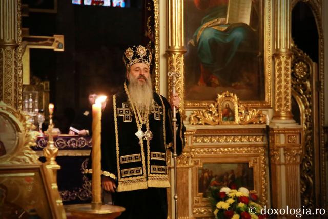 Liturghia Darurilor la Catedrala Mitropolitană. IPS Teofan: „Buna Vestire aduce nădejde într-o lume disperată”