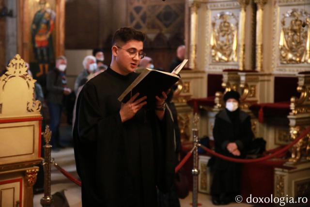 „Să primim dulceața cu care sfinții s-au împărtășit”