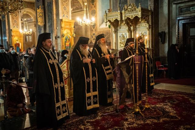 Ultima parte a Canonului Sfântului Andrei Criteanul, citită de IPS Mitropolit Teofan la Catedrala mitropolitană