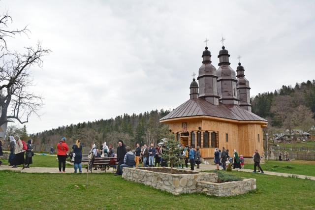 Sfântul Pahomie de la Gledin va fi serbat la Schitul Pocrov din județul Neamț