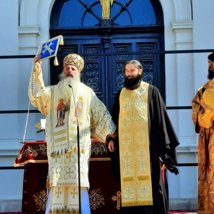 „Împărăția lui Dumnezeu cu stăruință multă se dobândește”, le-a spus IPS Părinte Mitropolit Teofan credincioșilor ieșeni