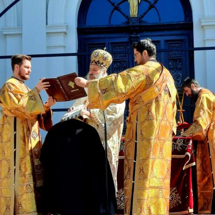 „Împărăția lui Dumnezeu cu stăruință multă se dobândește”, le-a spus IPS Părinte Mitropolit Teofan credincioșilor ieșeni