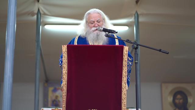 (Video) IPS Parinte Calinic – Predică în Duminica a 3-a din Post, a Sfintei Cruci