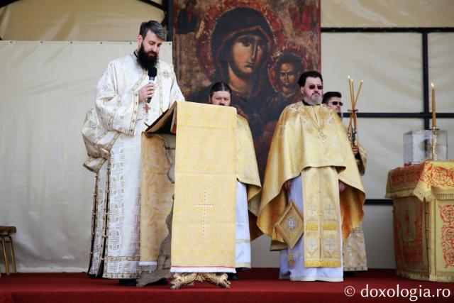 Cuvântul Părintelui Mitropolit Teofan în Duminica Cuvioasei Maria Egipteanca: „Pocăința aduce omului mulțumire sufletească”