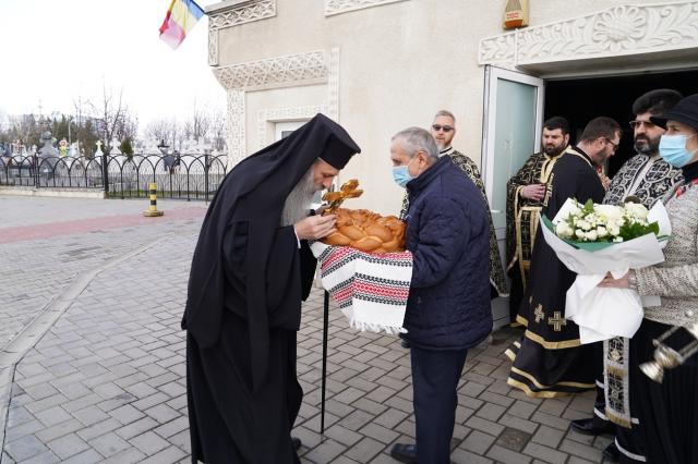 IPS Părinte Teofan: „Viața creștinului adevărat nu este nici lenevie, dar nici activism - «blestemul muncii»”