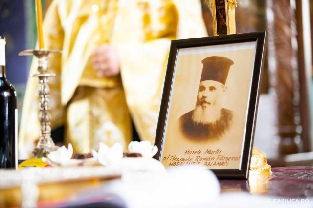Preotul ucis pentru că a slujit în limba română va avea o statuie în Albania