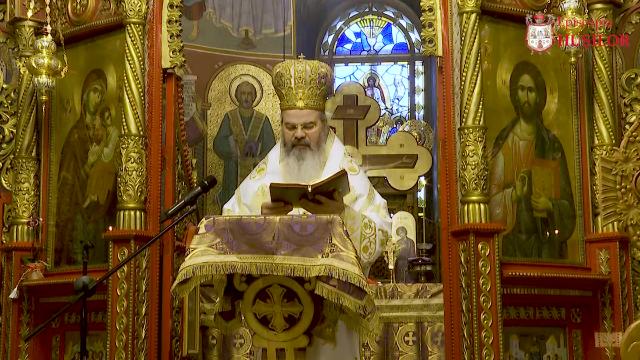(Video) PS Ignatie: „Cea mai grea cruce a lumii de astăzi nu este cea a suferinței, ci crucea dragostei”