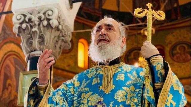 (Interviu) De 45 de ani în Sfântul Sinod: Cum vede Biserica azi cel mai vârstnic ierarh român