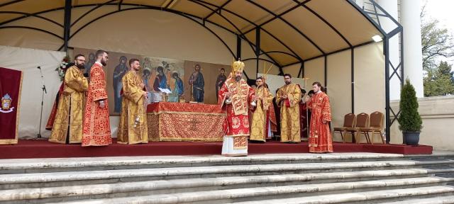 Hramul „Mitropoliei Vechi”, sărbătorit la Iași prin slujire arhierească