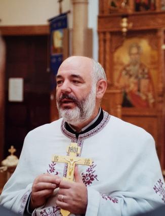 Interviu cu Pr. Gheorghe Verzea: „Cred că, încet, încet, de dragul copiilor, va trebui să facem mai mult loc, în cult, și limbii italiene”