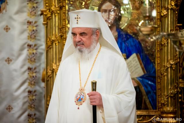 Părintele Patriarh Daniel: „Este datoria bărbaților și a Bisericii de a aprecia munca smerită a femeilor care slujesc familia și Biserica”